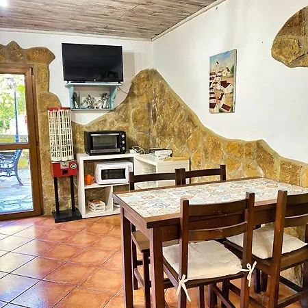Guest house Javier 4*
