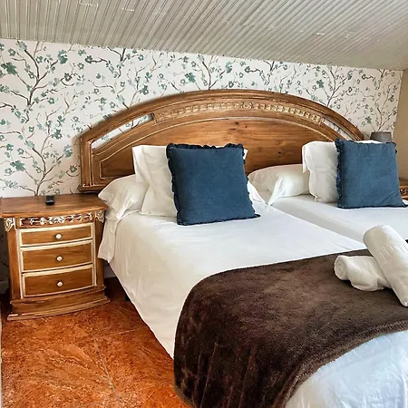 Javier - Alojateisla Guest house