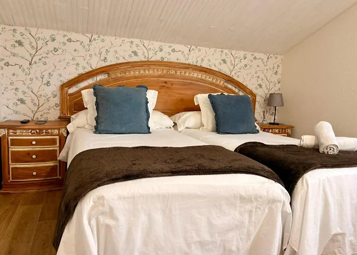 Javier - Alojateisla Guest house