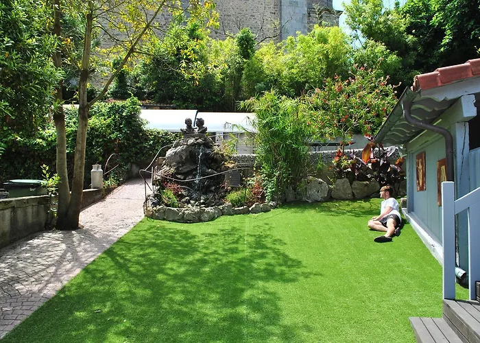 Javier - Alojateisla Guest house 3*